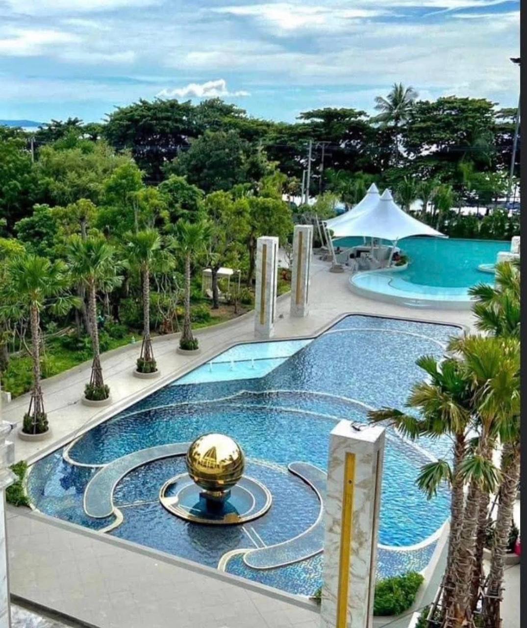 Аренда Кондо 6 Звезд на Джомтьене