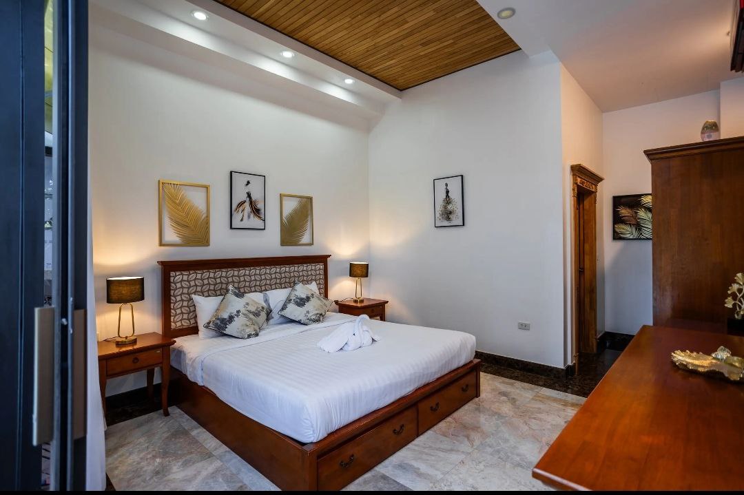 Аренда виллы с бассейном в Найхарн