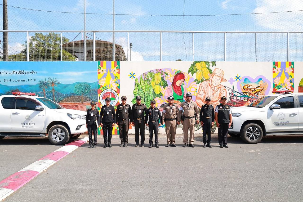 Массовая очистка тротуаров в Вичите