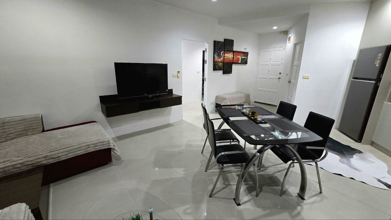 Срочная продажа большой квартиры с видом на море