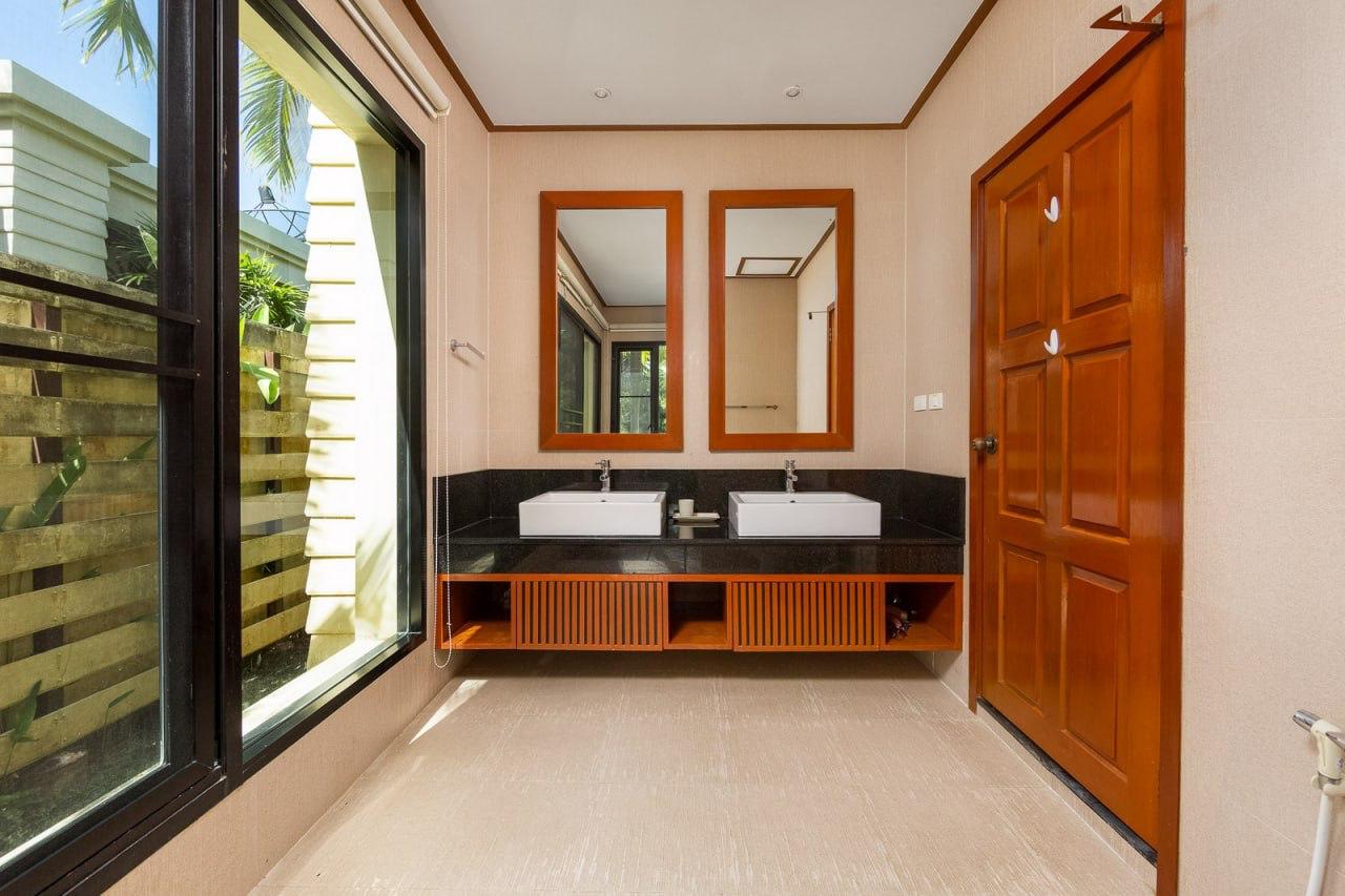 Доска объявлений в Таиланде