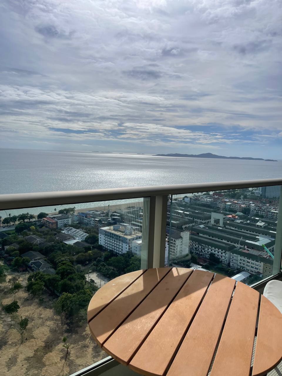 Аренда студии с видом на море