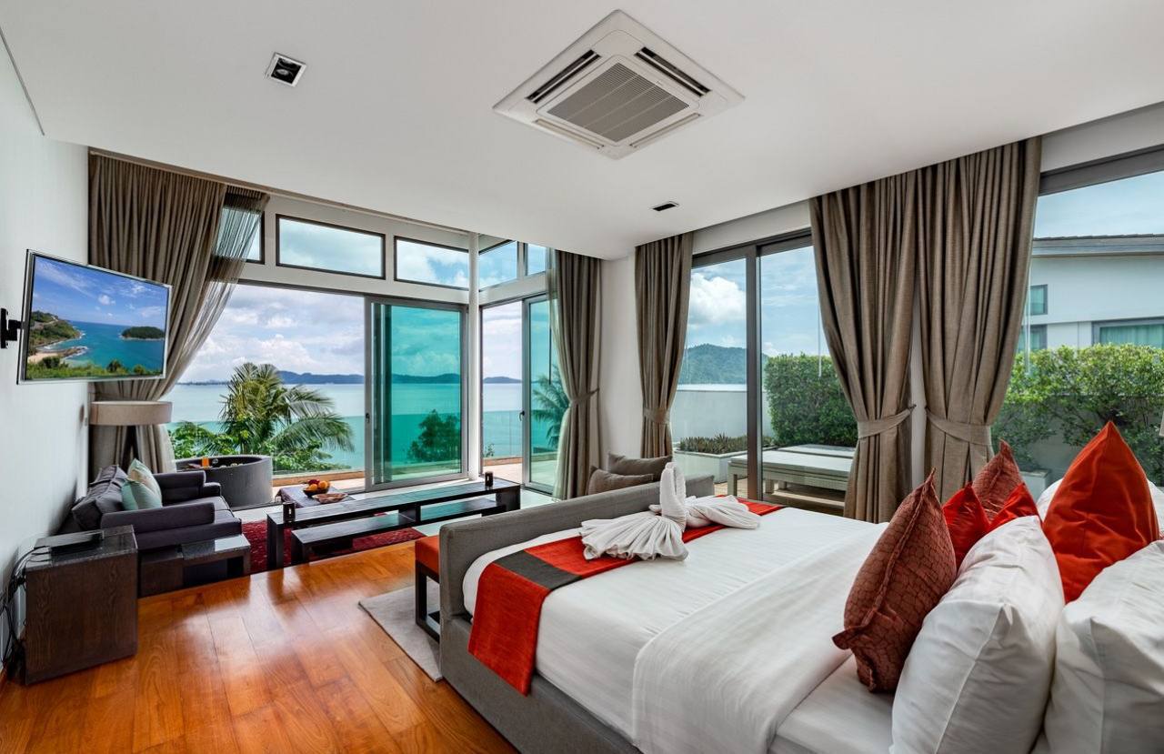 Роскошная вилла с видом на море