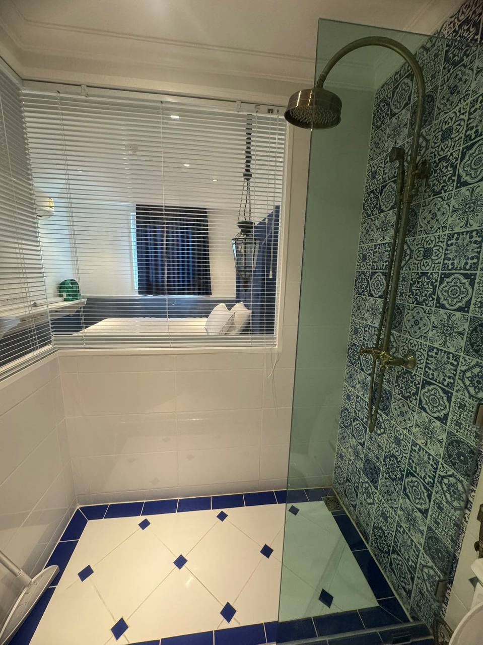 Продажа квартиры и услуги