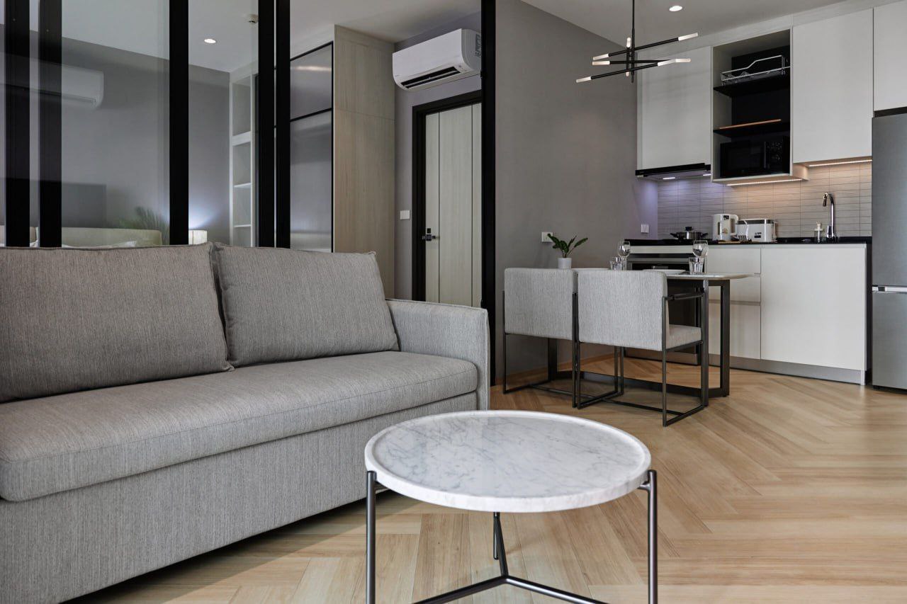 Современные апартаменты у моря