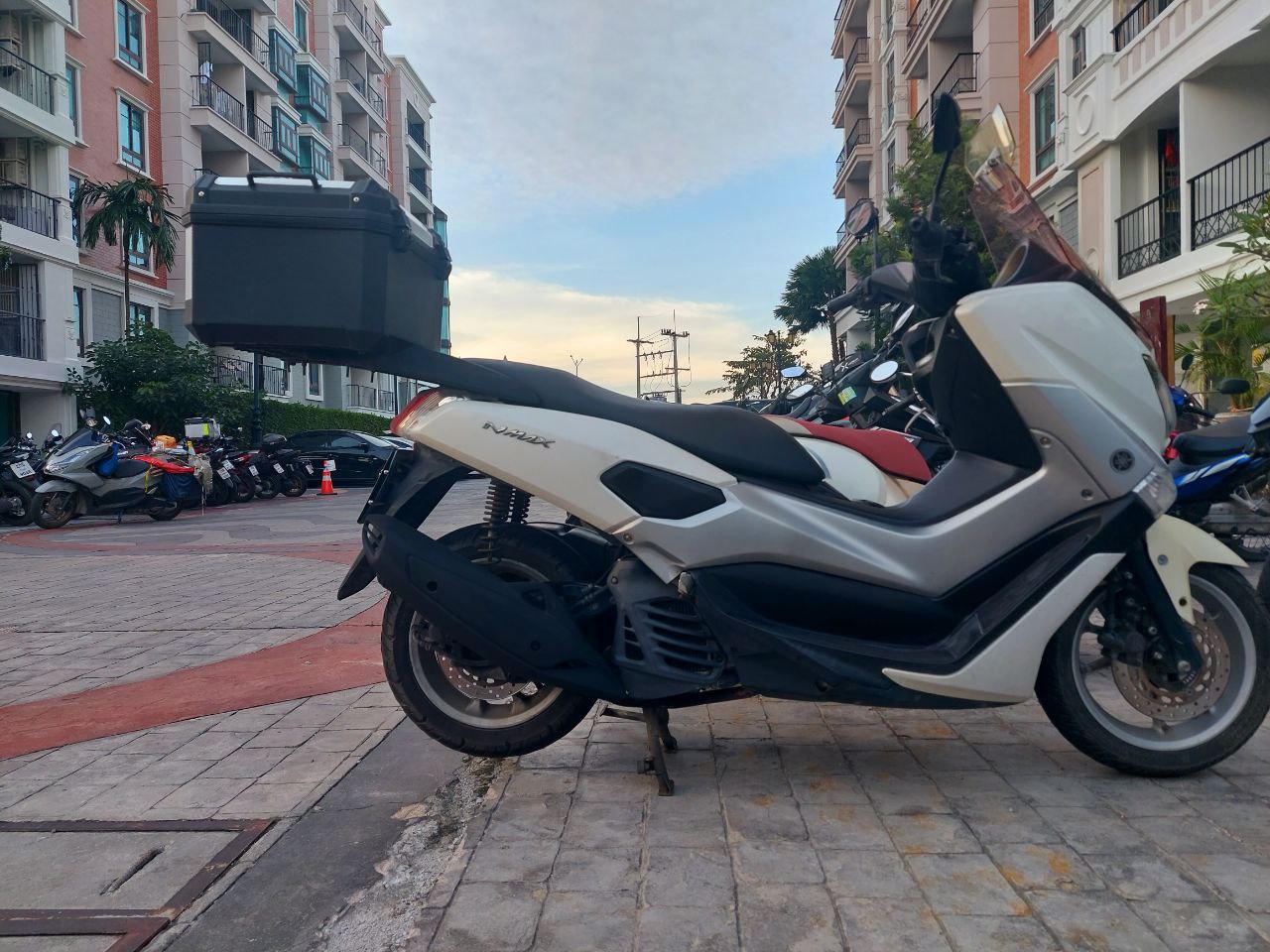 Продажа большого скутера, 2016 год