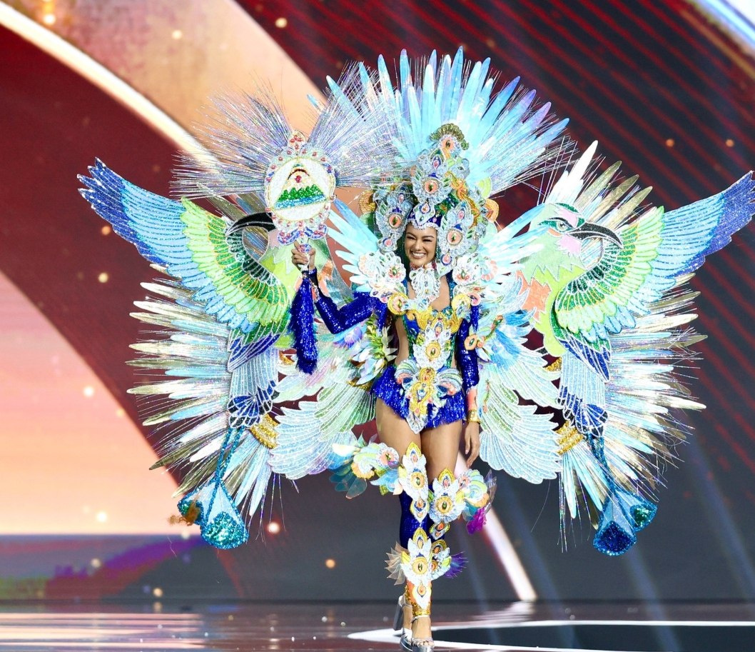 Зрелище на конкурсе 'Мисс Вселенная'