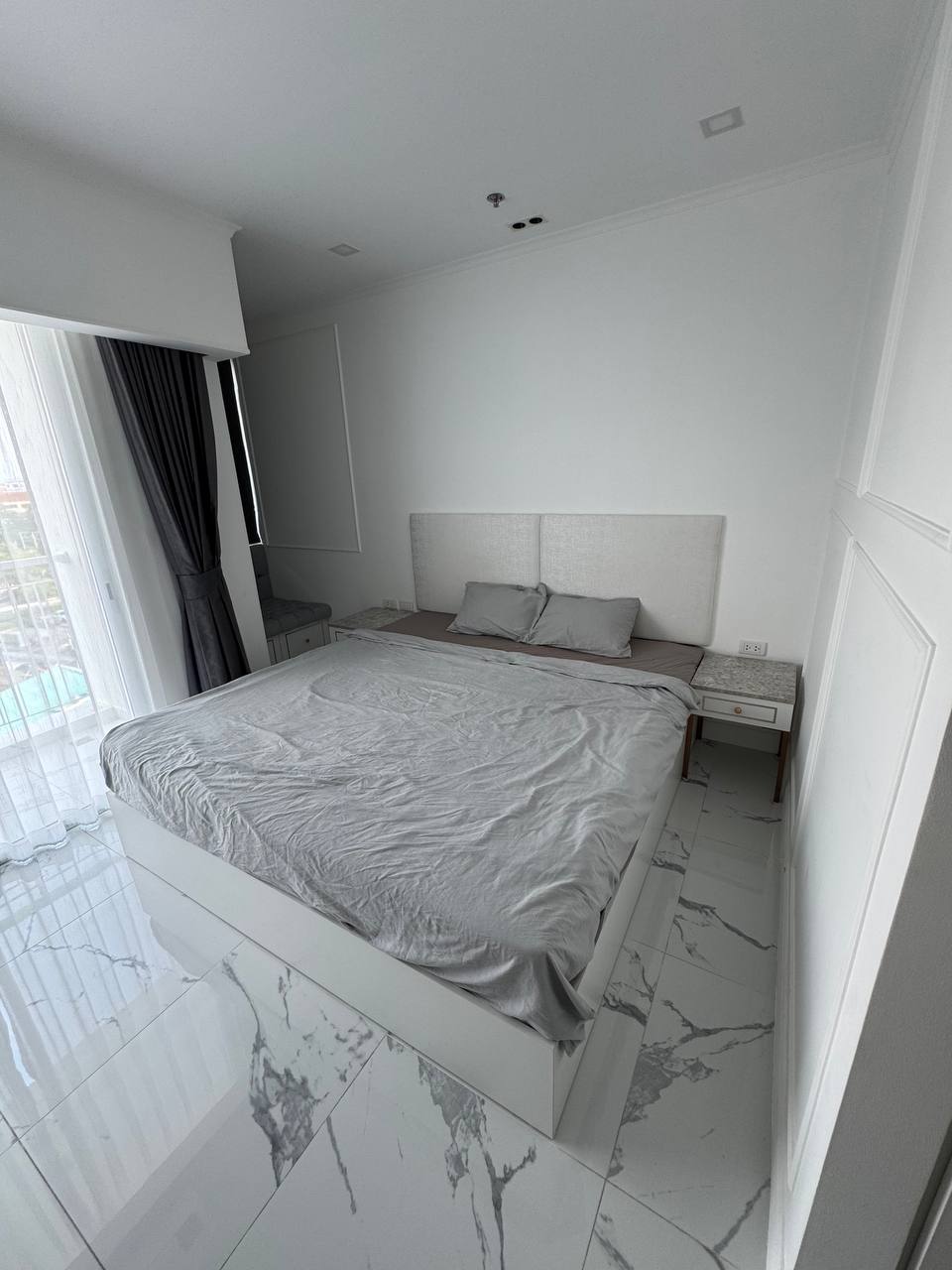 Современная студия в новом комплексе