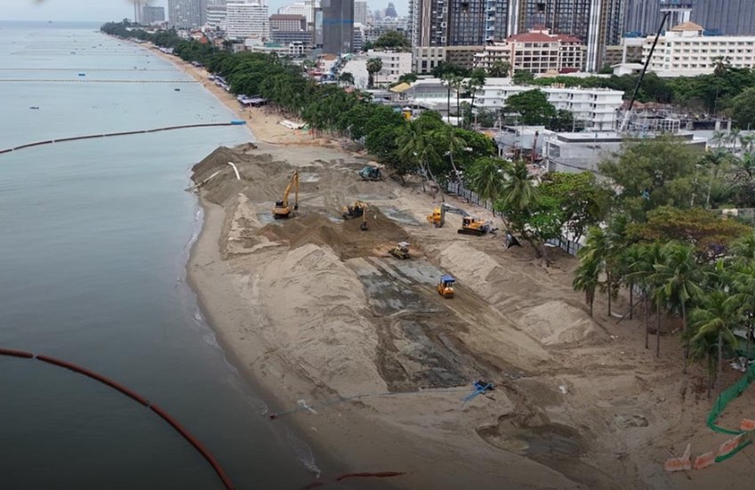 Реконструкция пляжа Джомтьен в Паттайе