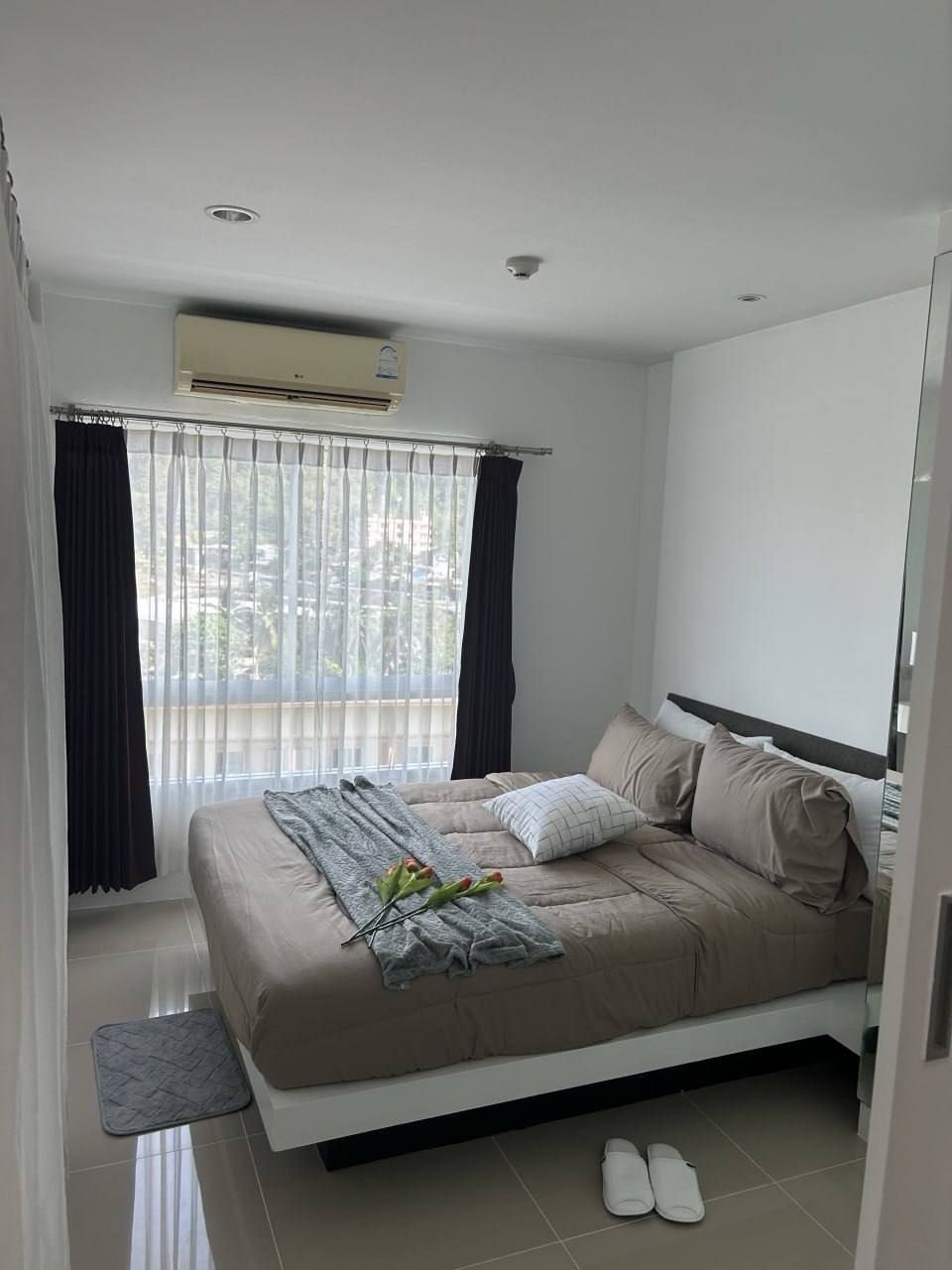 Аренда студии с бассейном