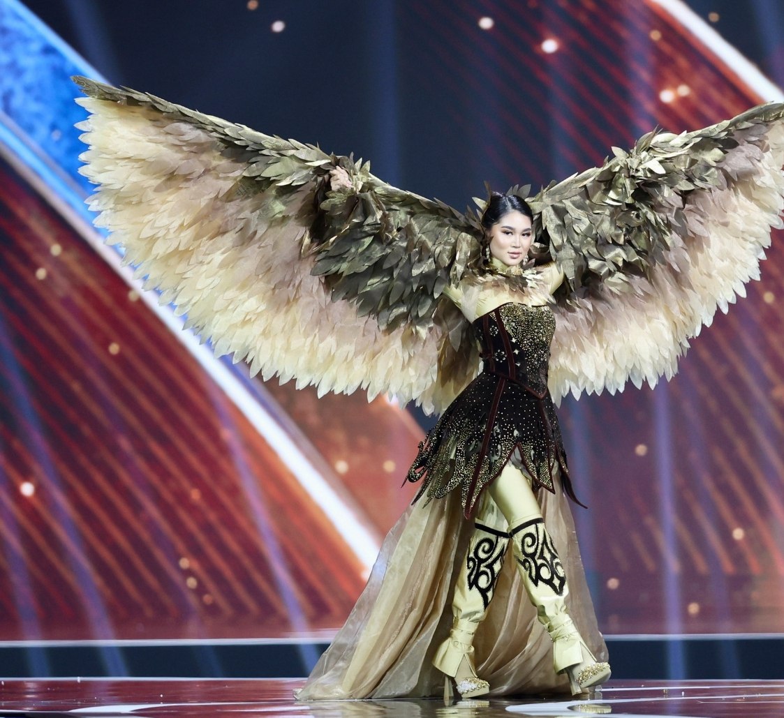 Зрелище на конкурсе 'Мисс Вселенная'