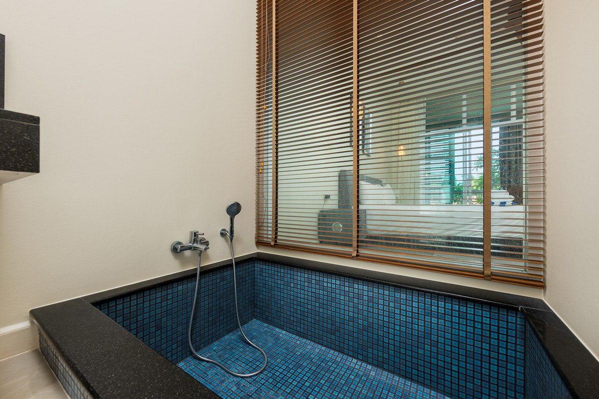 Аренда виллы с бассейном у пляжа