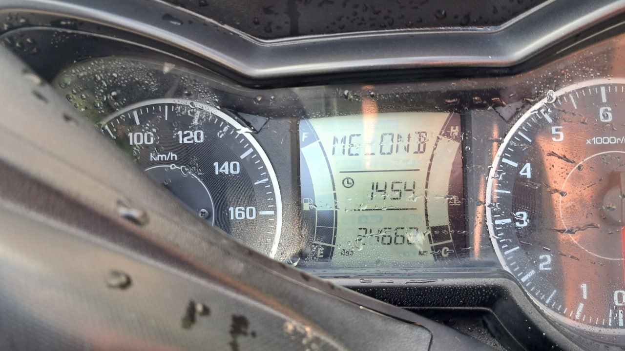 Продажа автомобиля и максискутера в Паттае