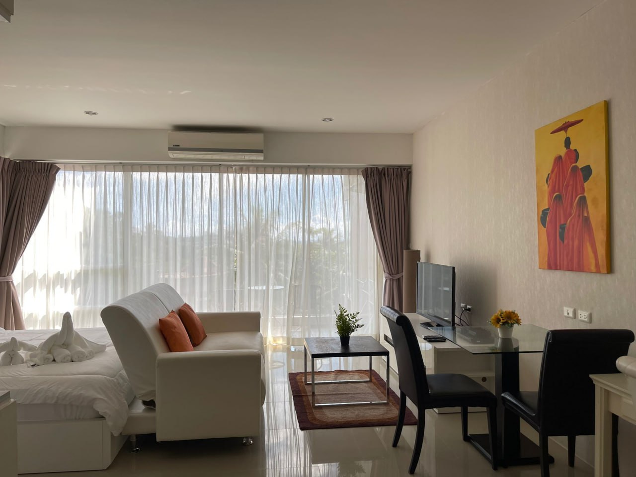 Аренда студии у пляжа Карон