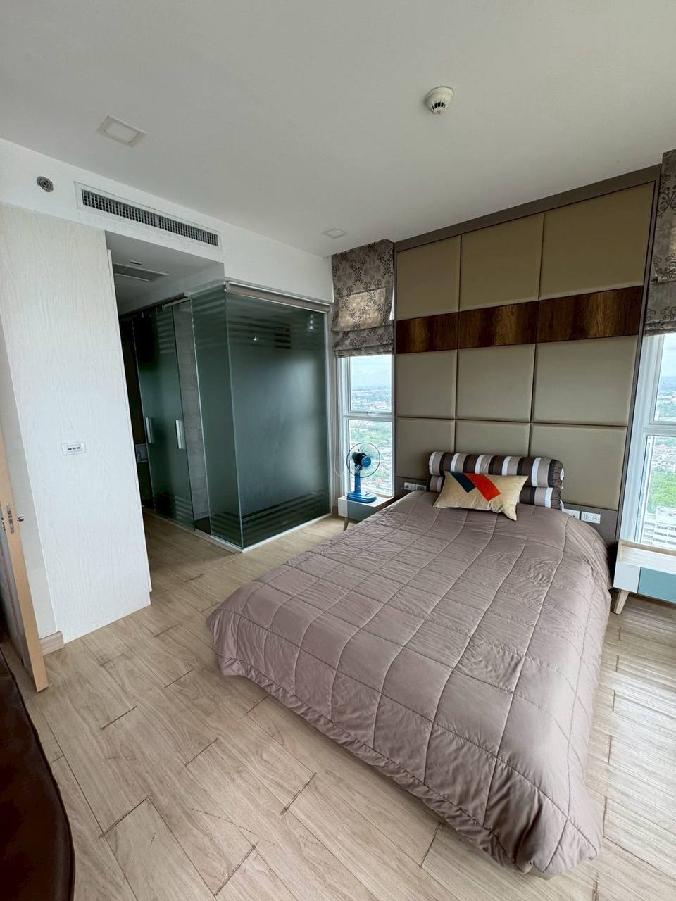 Аренда премиального кондо на первой береговой линии