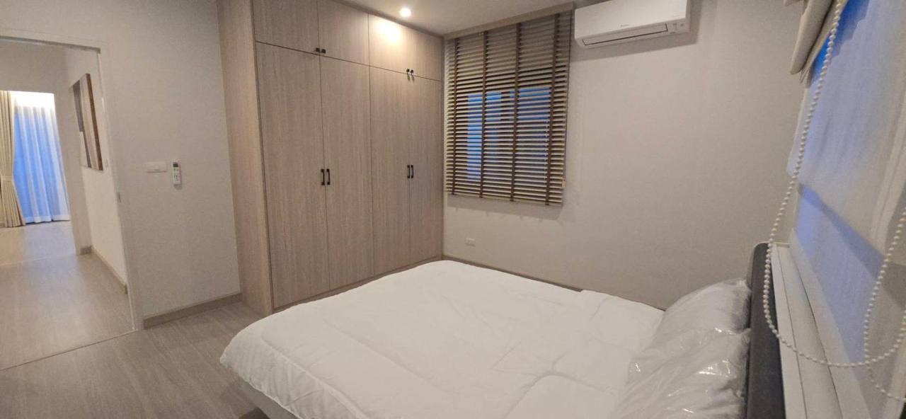 Аренда современного дома с бассейном