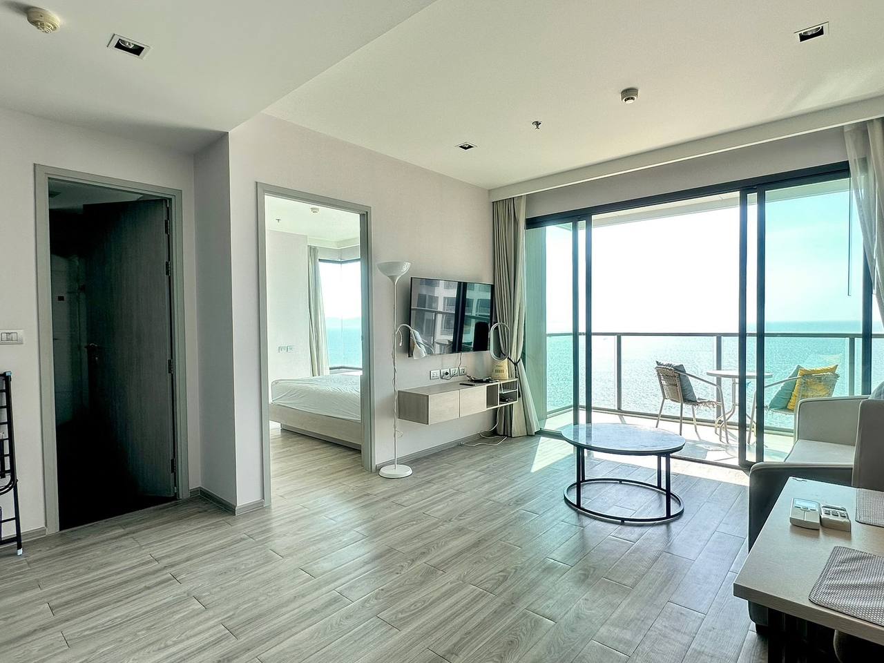 Аренда премиального кондо на первой линии