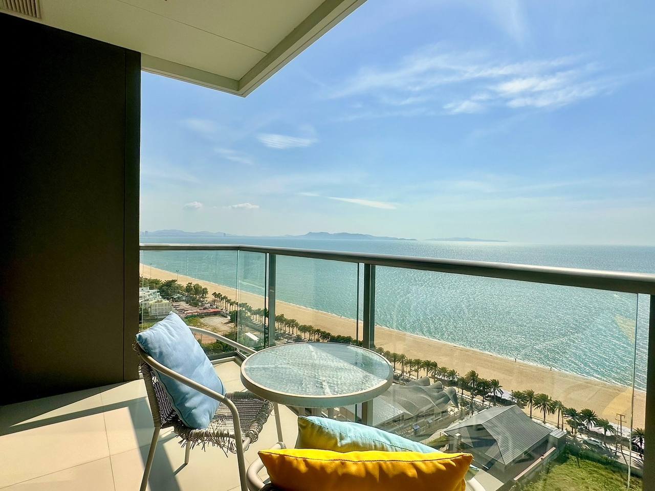 Аренда премиального кондо на первой линии