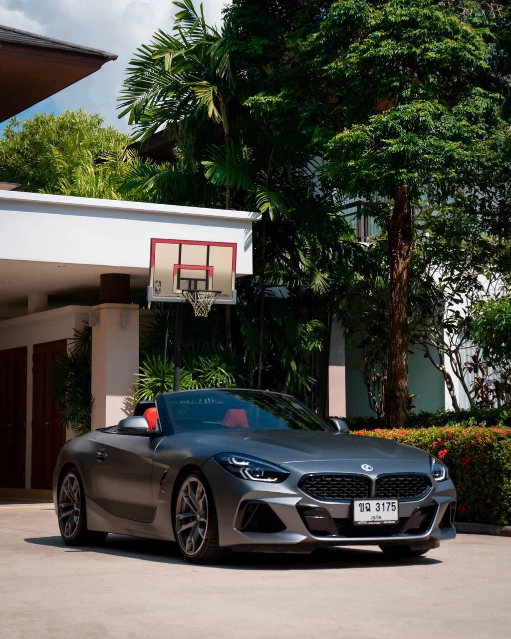 Аренда автомобилей и супер-байков