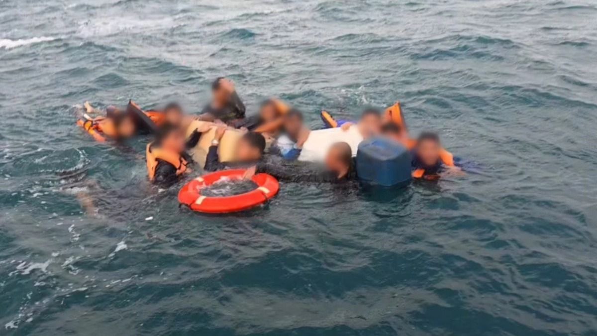 Спасение туристов в открытом море