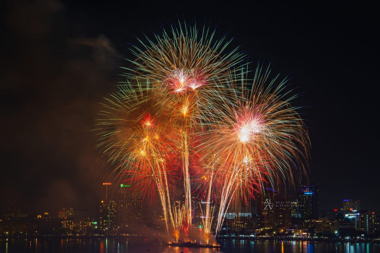 Фестиваль на пляже Паттайи