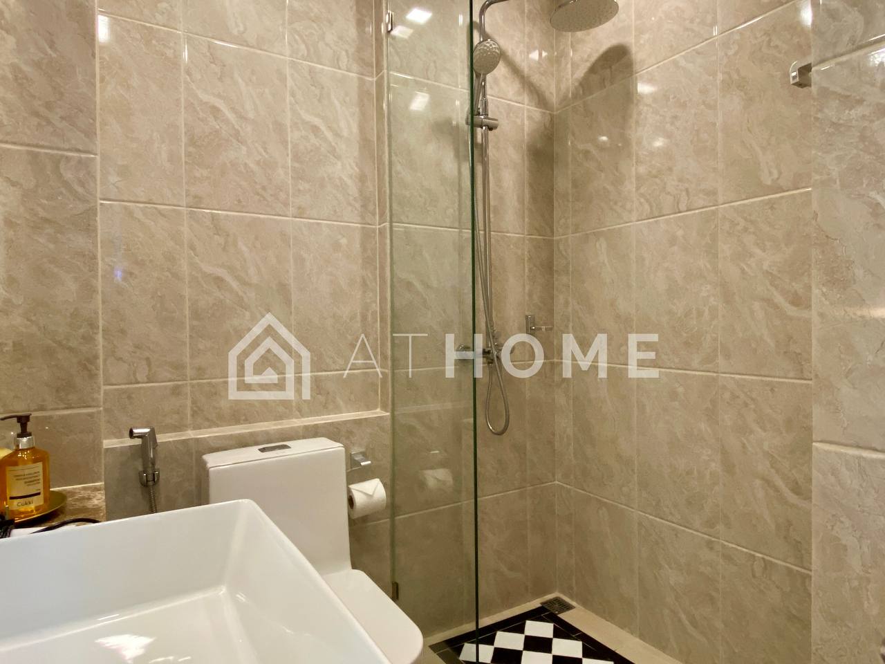 Аренда студии в Джомтьене