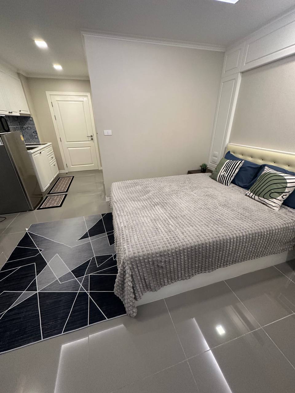 Аренда студии с бассейном в Паттайе