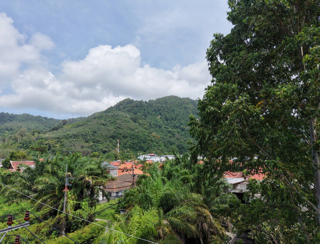 Продажа кондо с видом на холмы