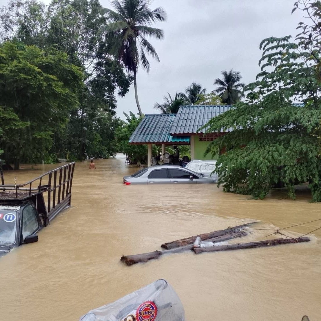 Ситуация с наводнениями в Сонгкхле