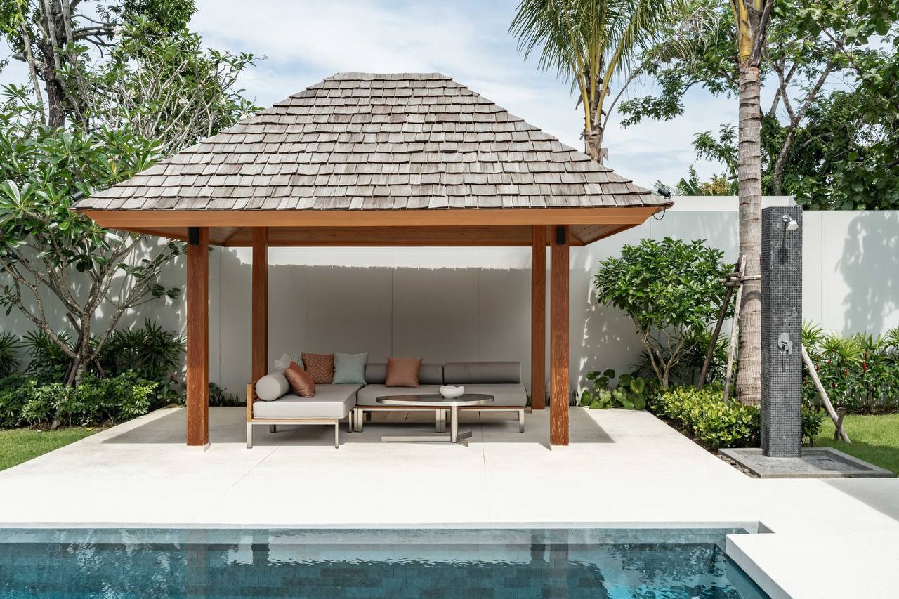 Аренда виллы с бассейном и садом