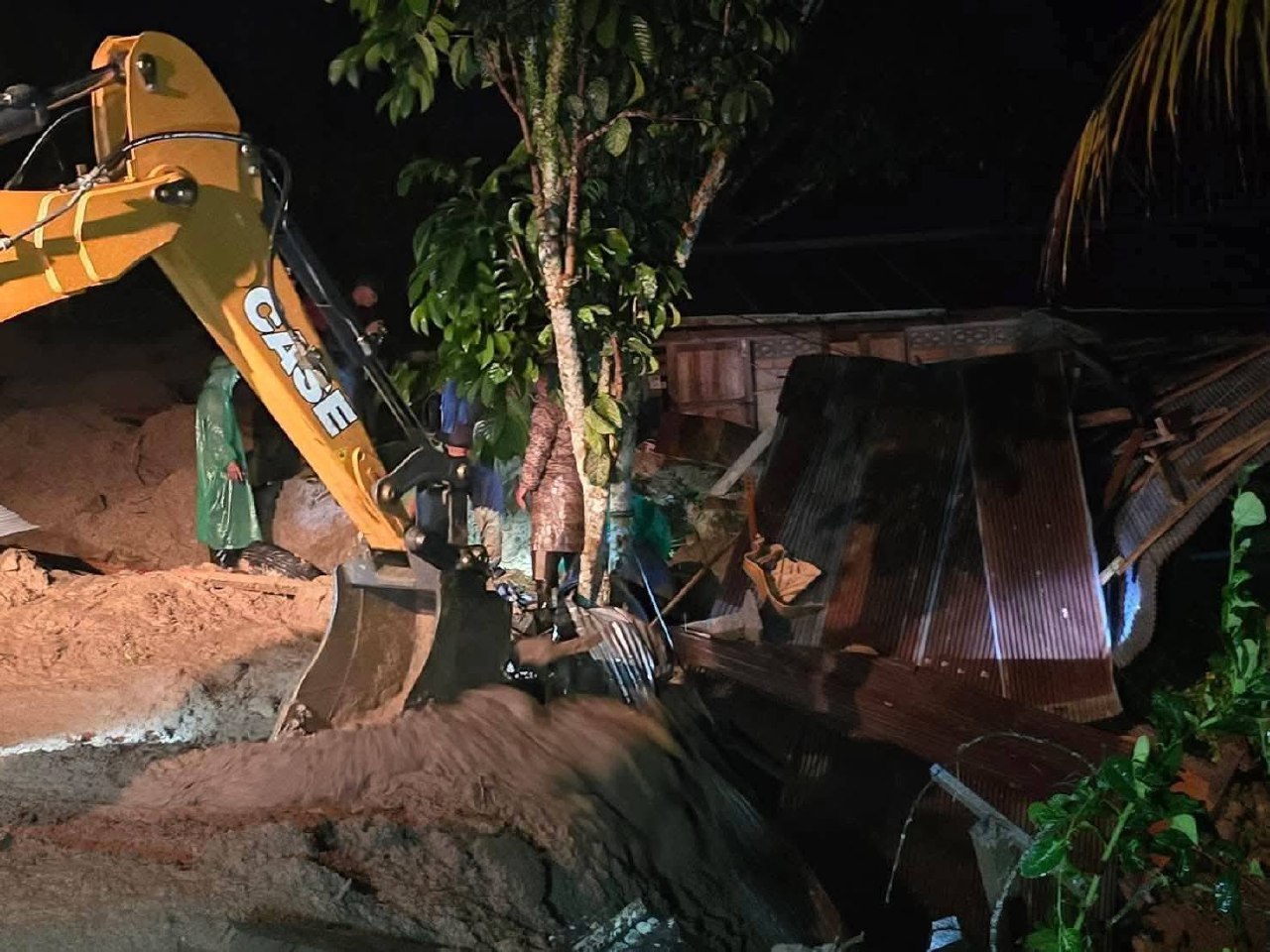 Трагедия в Яла: наводнения и оползни