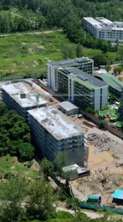 Продолжающиеся отделочные работы в здании