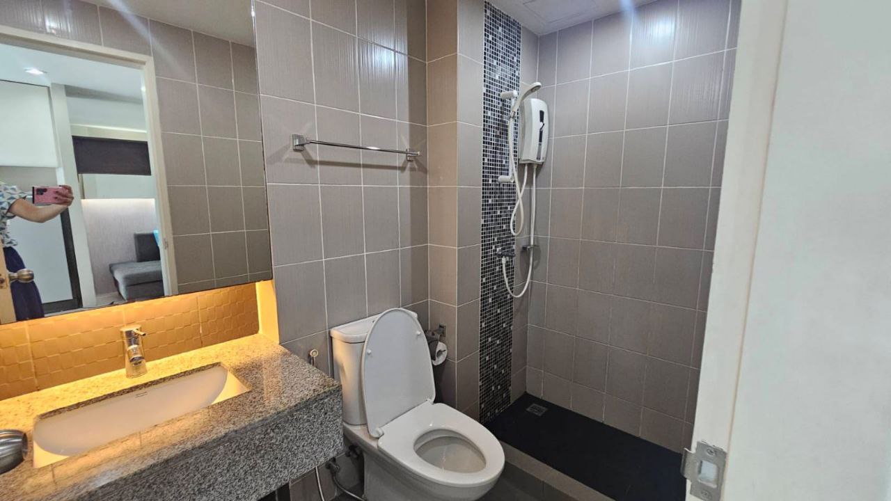 Аренда студии с бассейном