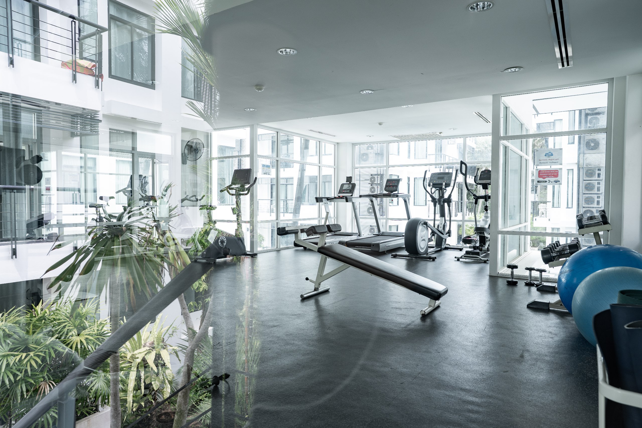 Аренда трехкомнатных апартаментов у пляжа