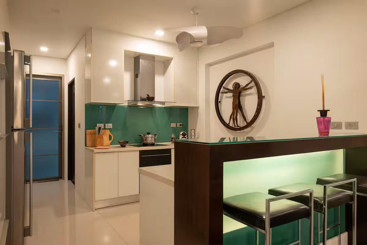 Аренда виллы и авто на пляже Ката