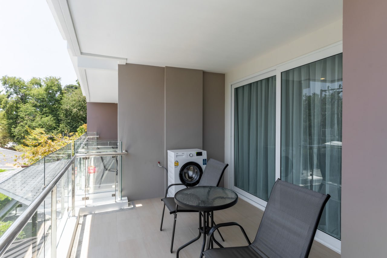 Уютная однокомнатная квартира с бассейном