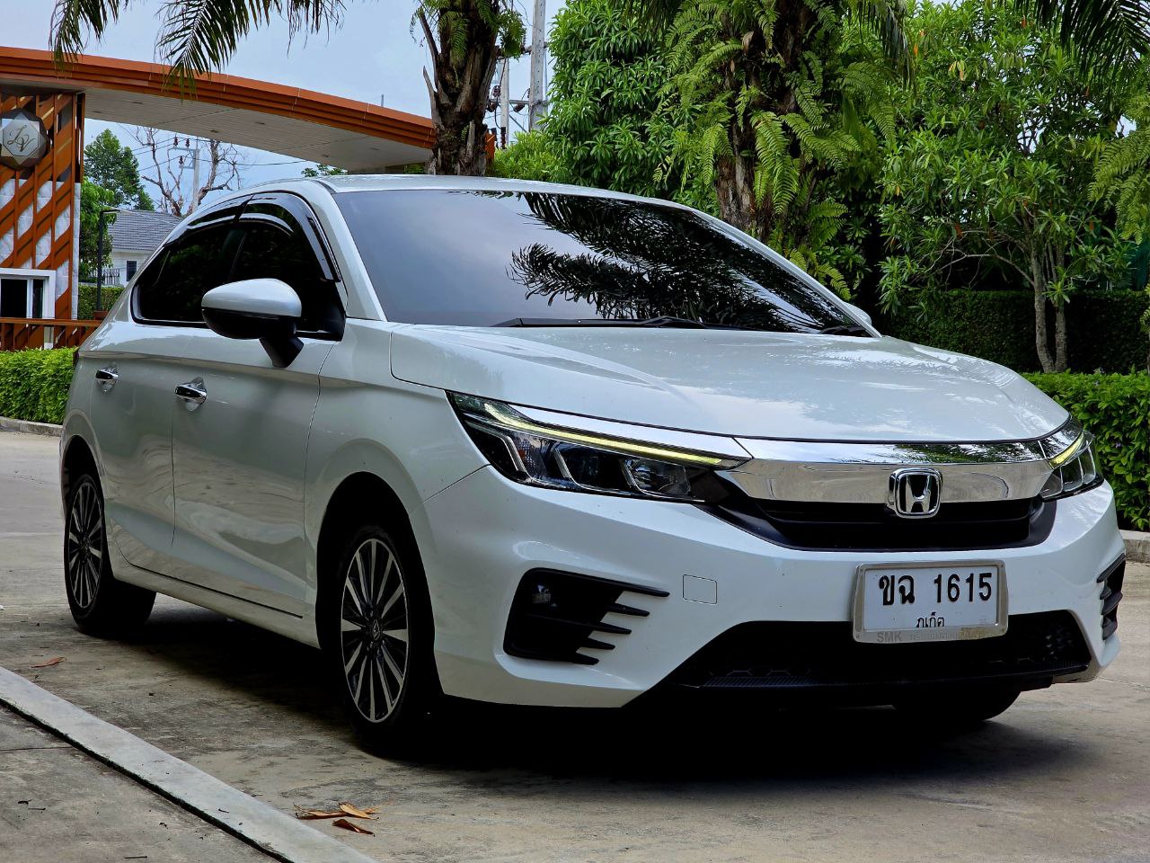 Аренда авто и мото, широкий выбор