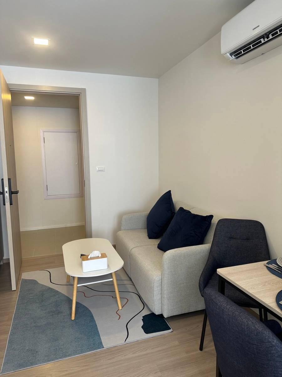 Студия с бассейном и тренажёрным залом