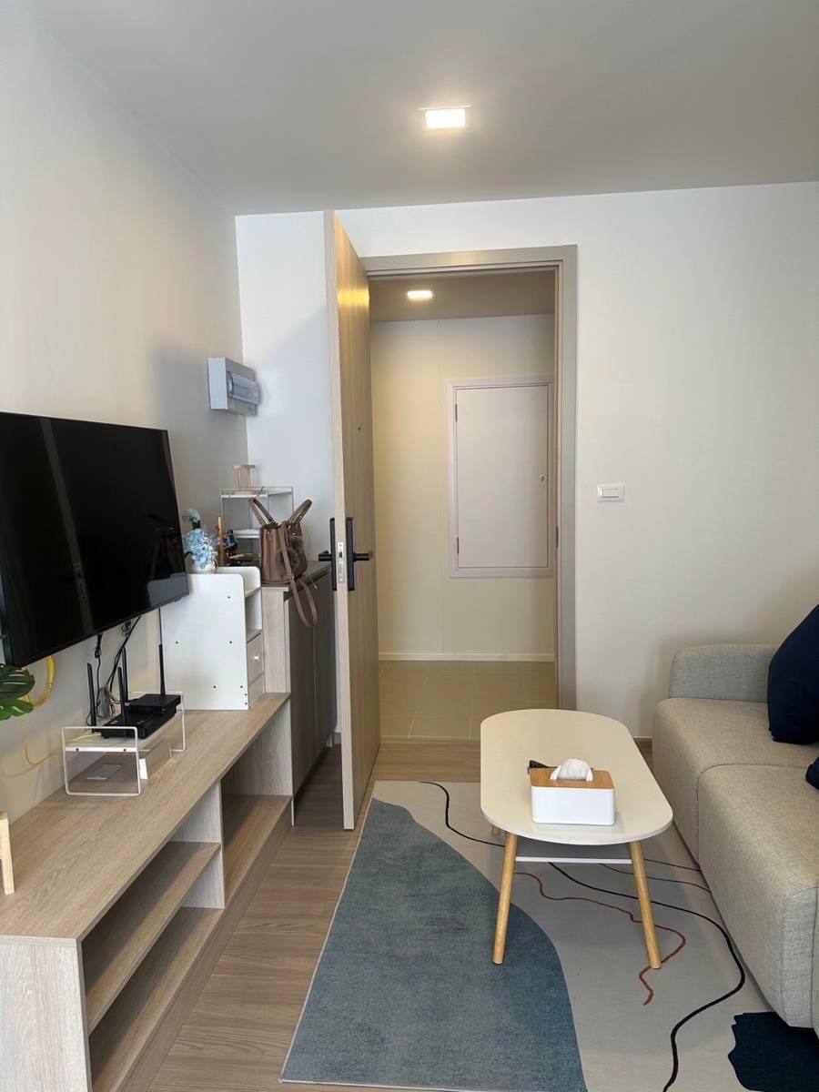 Студия с бассейном и тренажёрным залом