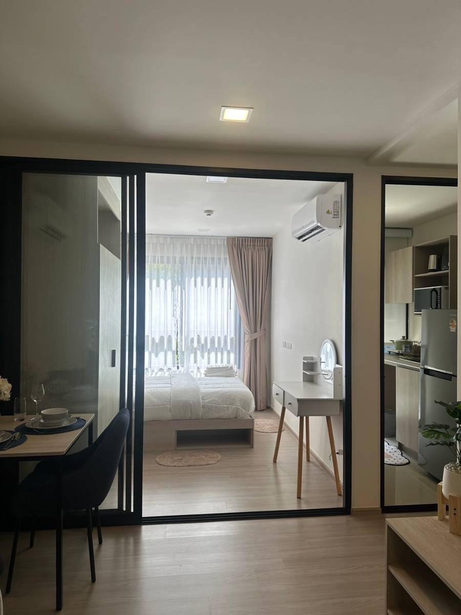 Студия с бассейном и тренажёрным залом