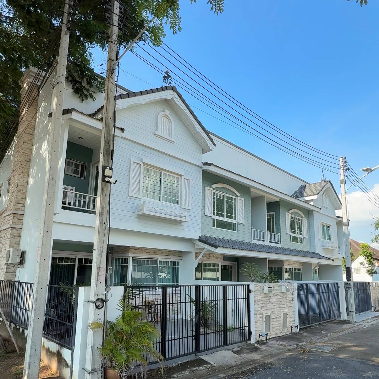 Покупка дома в загородном поселке