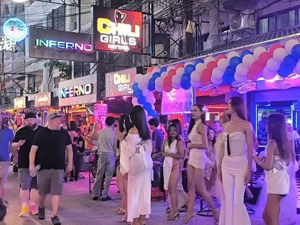 Открытие ночной жизни Паттайи