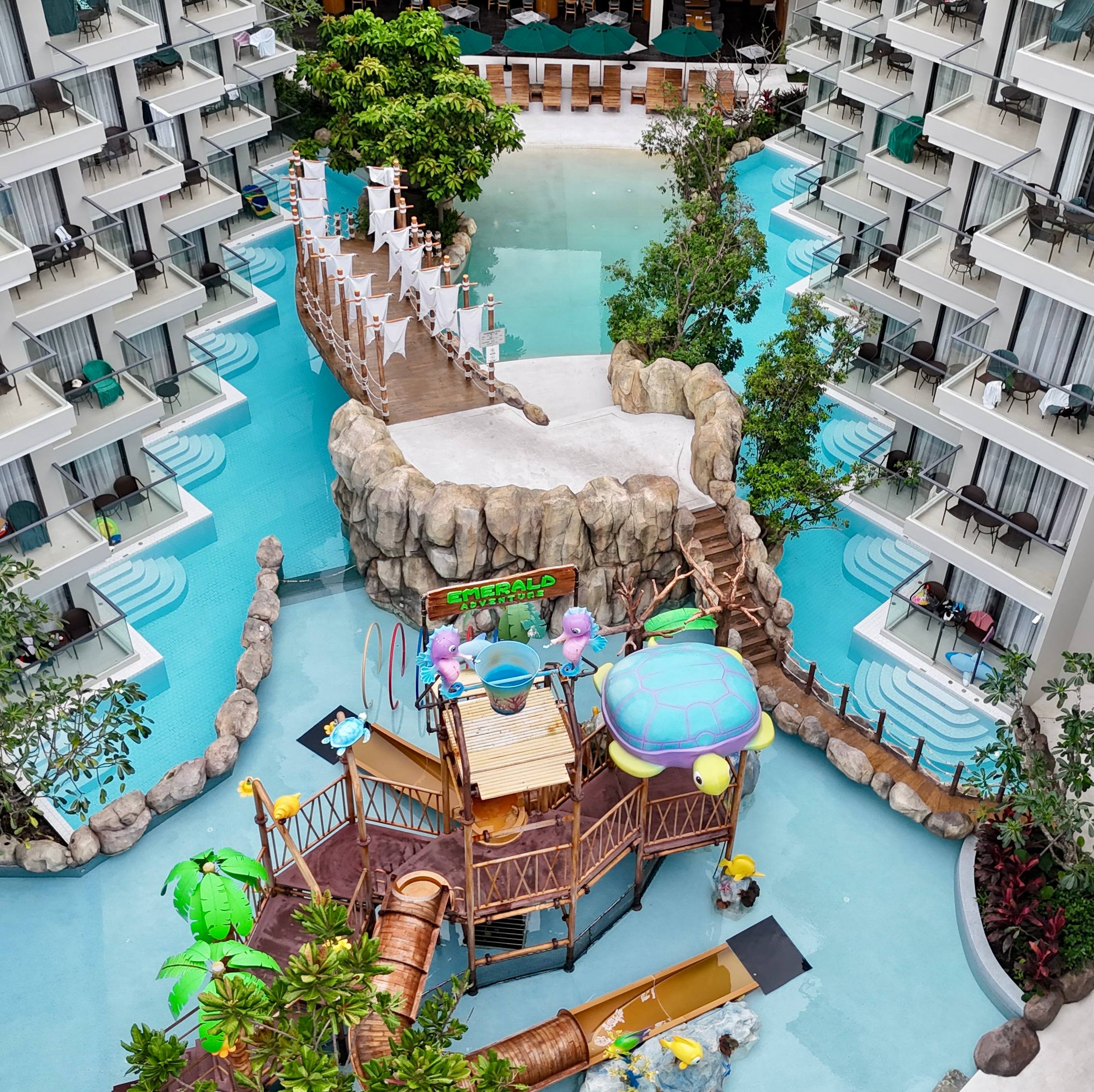 Отель для семейного отдыха на Кароне