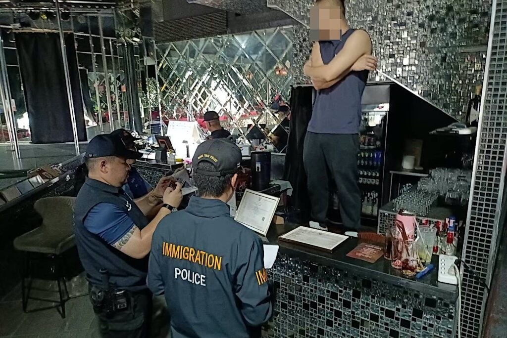 Британку обвиняют в нелегальном бизнесе на Самуи