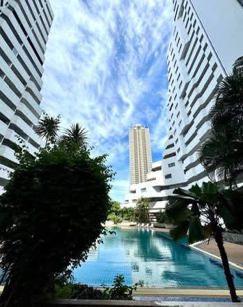 Аренда меблированной студии с видом на море