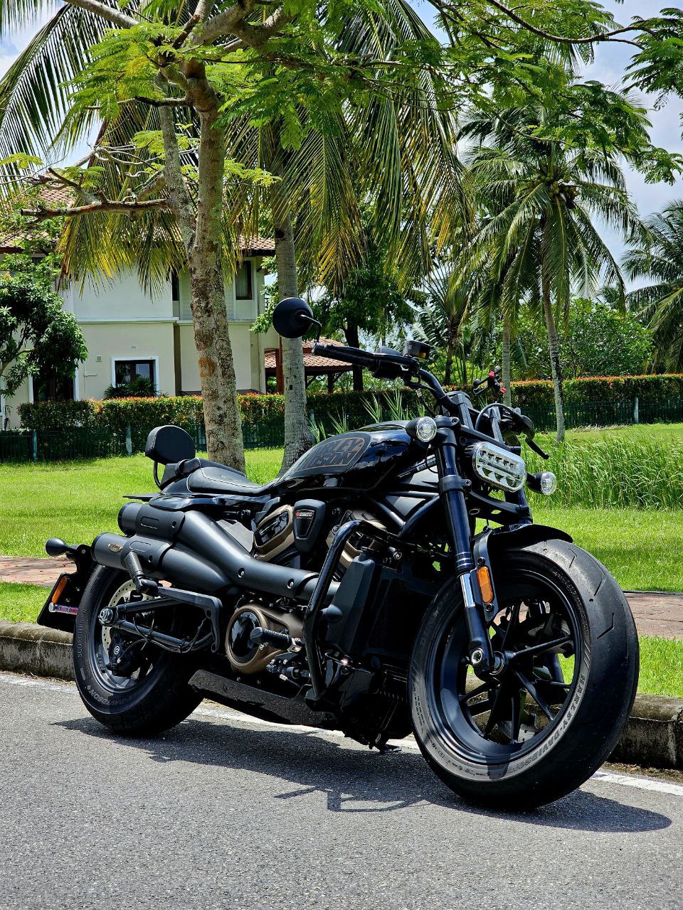 Аренда автомобилей и мотоциклов