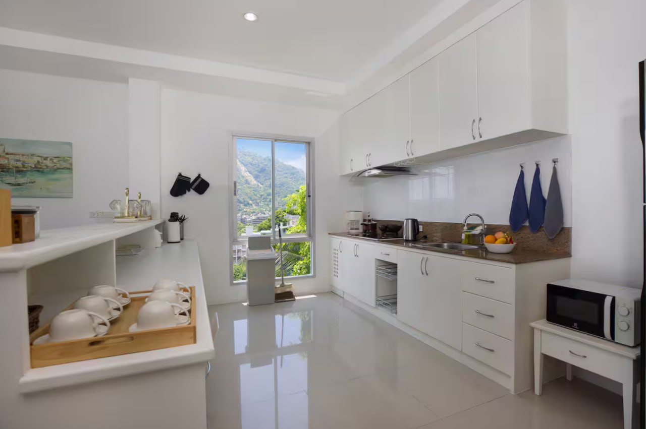 Пентхаус с видом на море и джакузи