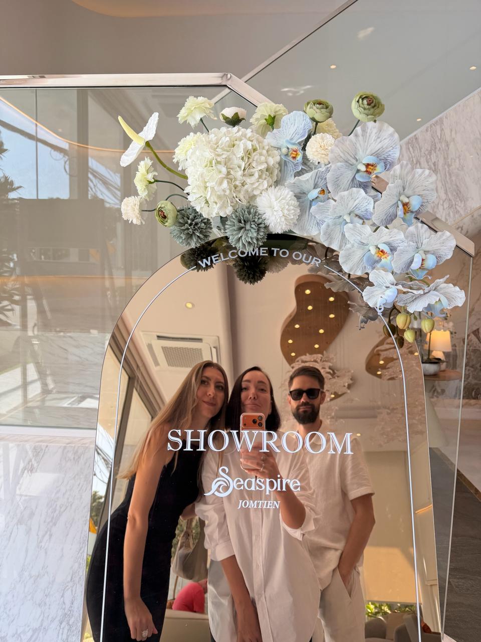 Открытие шоурума: квартиры с бонусами