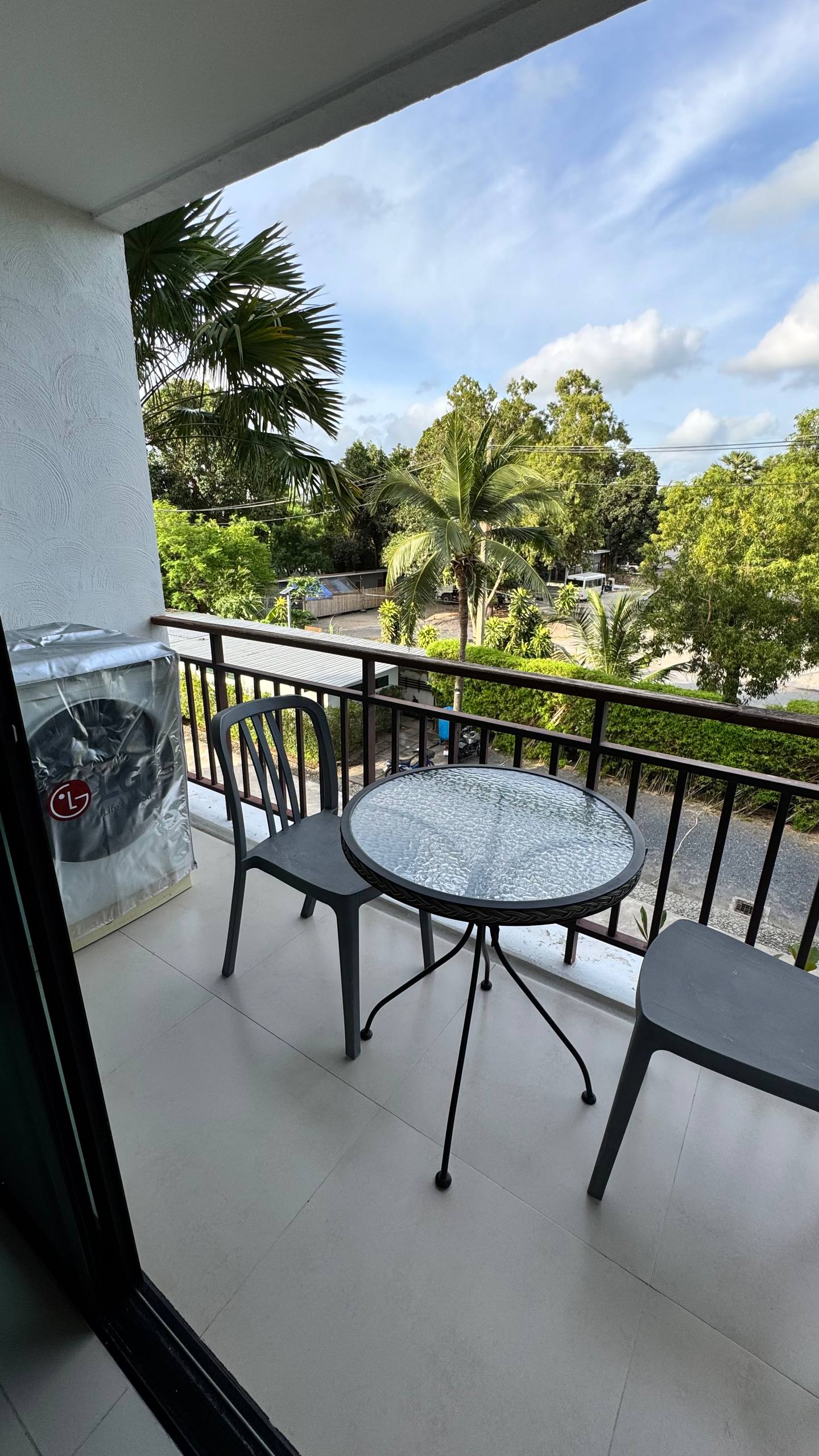 Аренда евродвушки с бассейном в Раваи