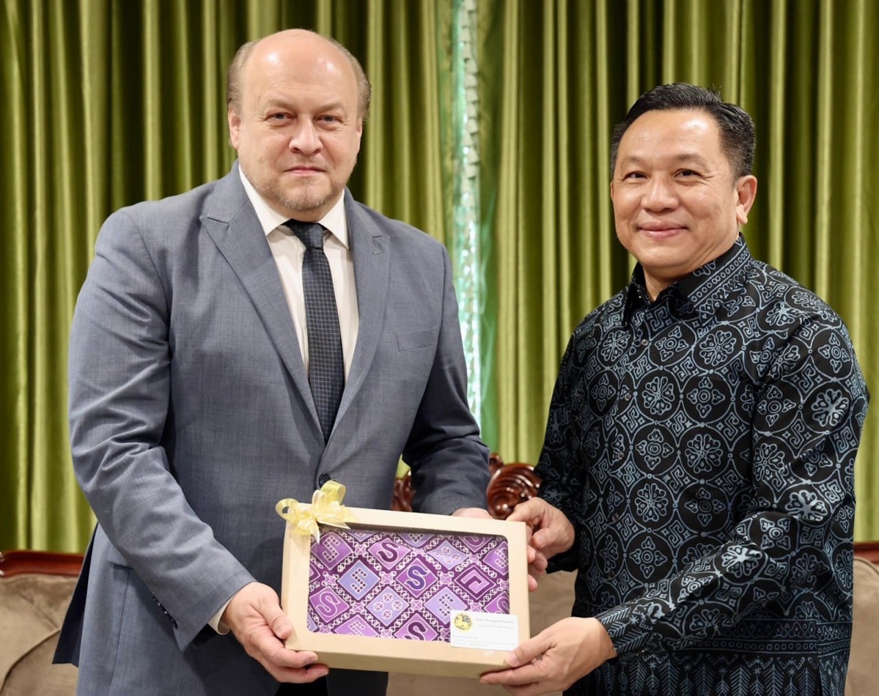 Встреча посла России с губернатором Пхукета